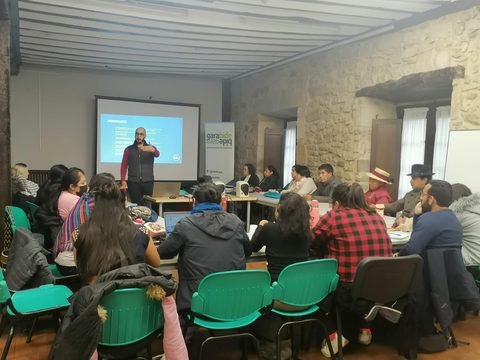 Axxam n Tmusni au pays basque (Espagne), représenté par Noufel Bouzeboudja (2021)
